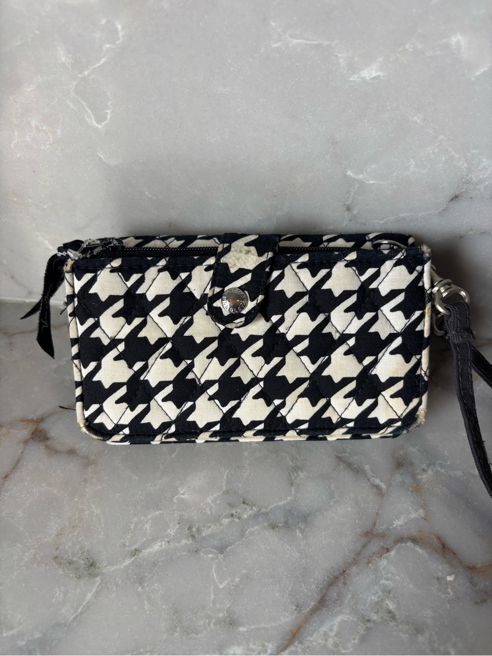 Vera Bradley Black & White Houndstooth Wristlet Wallet